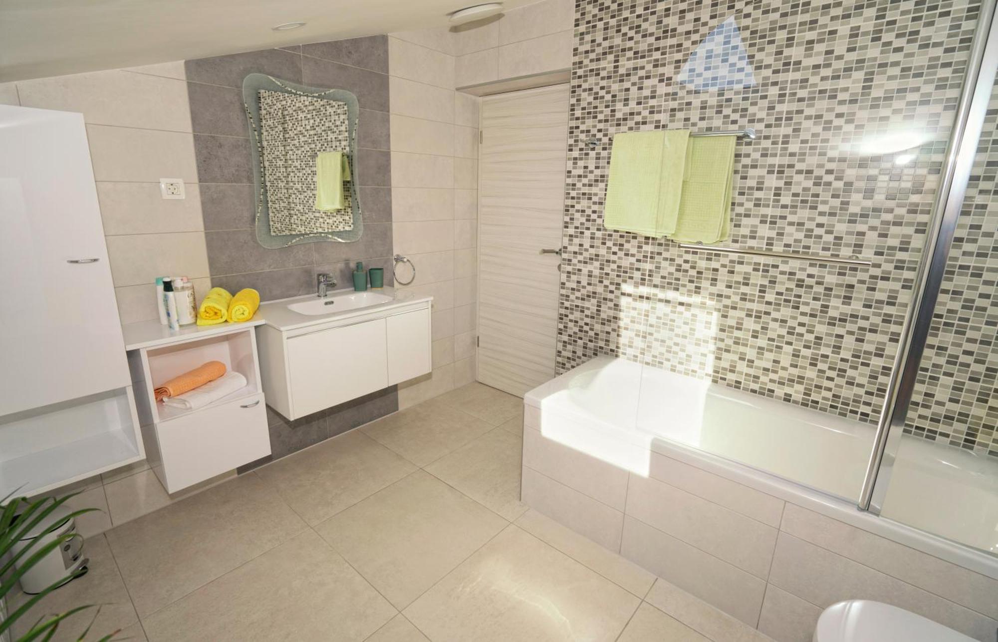 Riviera Blue Apartments With Seaview, Private Whirlpools And Parking Near Opatija Opric ภายนอก รูปภาพ